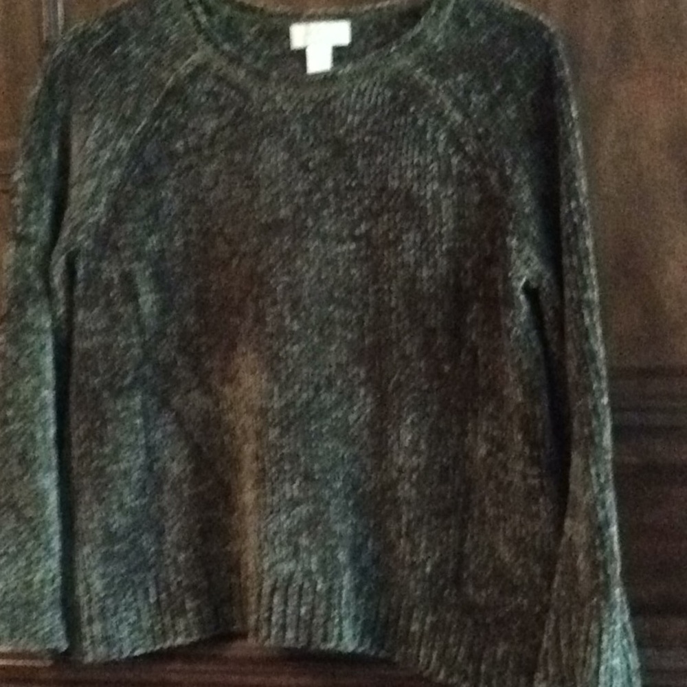 Top - Picture 2 of 2